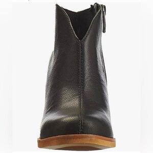 Antelope Black Leather Ankle Booties Size 8.5 Minimal Classic